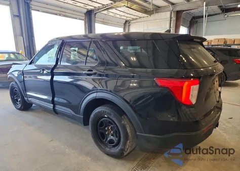 2023 Ford Explorer Police Interceptor z USA, uszkodzony, nr VIN 1FM5K8AW0PNA10005
